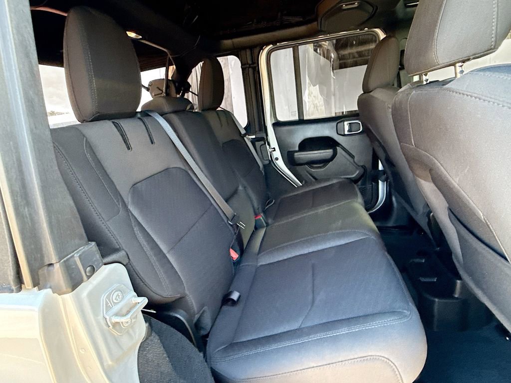 Used 2023 Jeep Wrangler Unlimited w/ Cold Weather Group image 30
