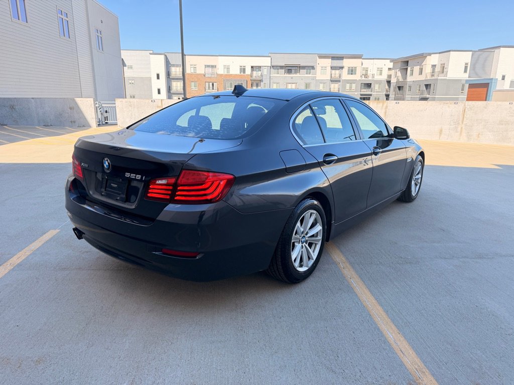 Used 2015 BMW 528i xDrive Sedan image 3