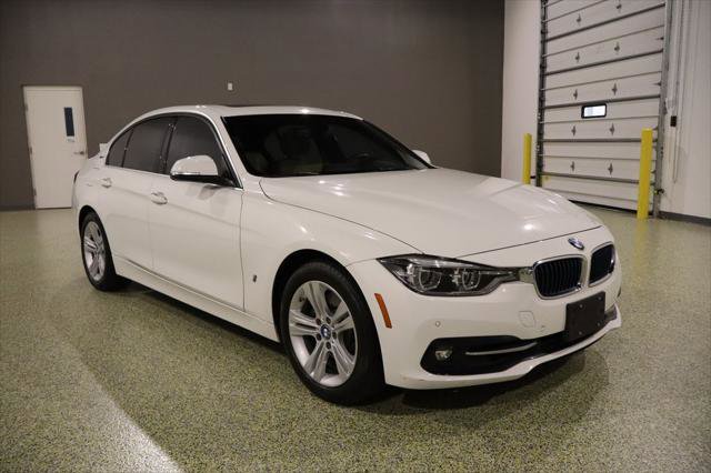 Used 2018 BMW 330e image 1