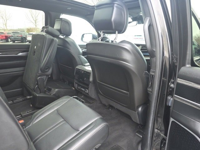 Used 2022 Jeep Wagoneer Series III w/ Premium Group I image 13