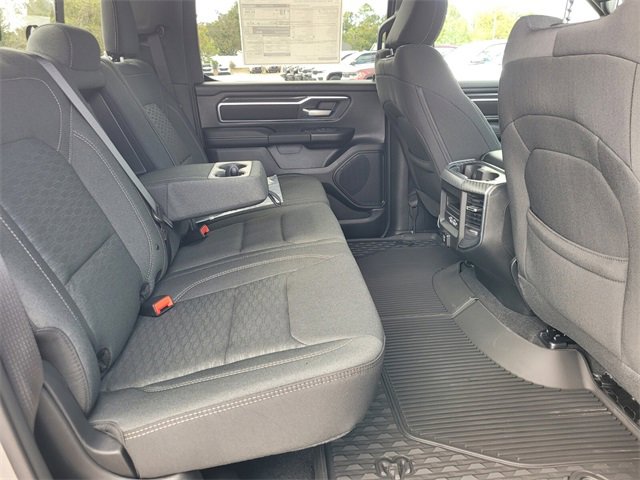 New 2026 RAM 1500 4x4 Crew Cab image 16