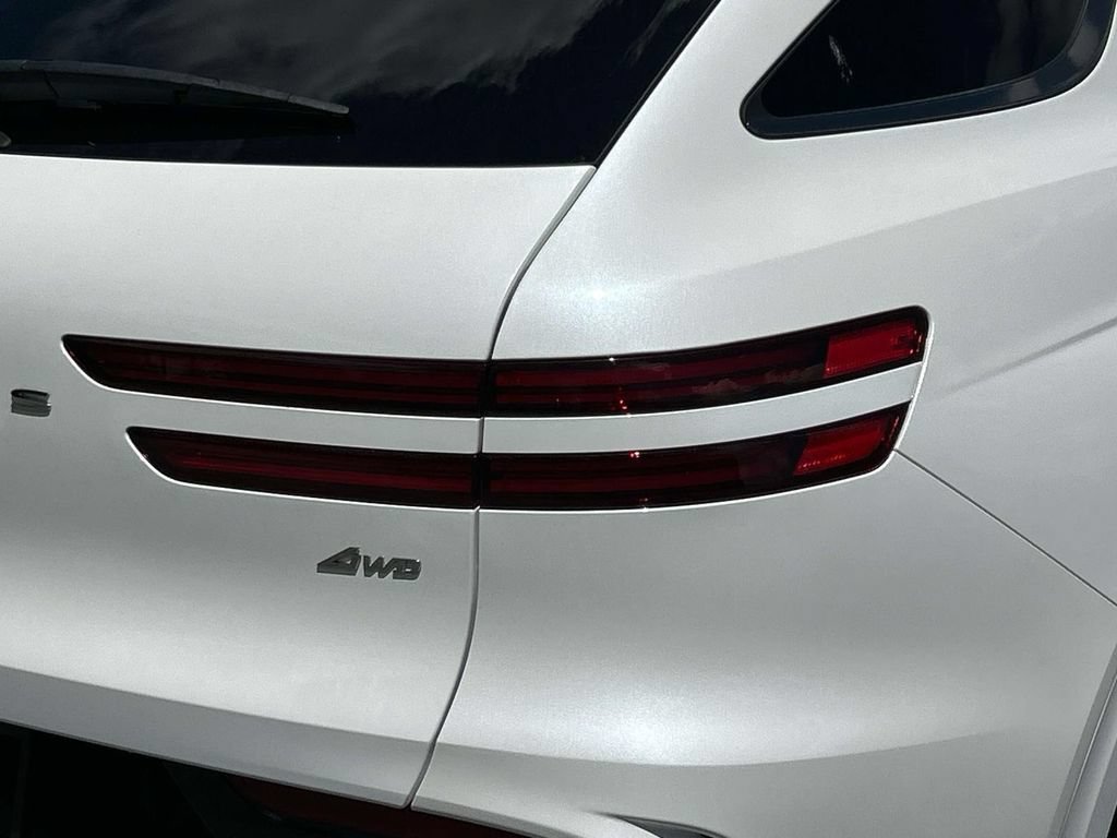New 2026 Genesis GV70 2.5T Sport Prestige AWD/4WD image 10