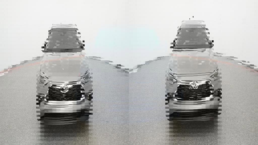 New 2026 Toyota Highlander XLE image 15