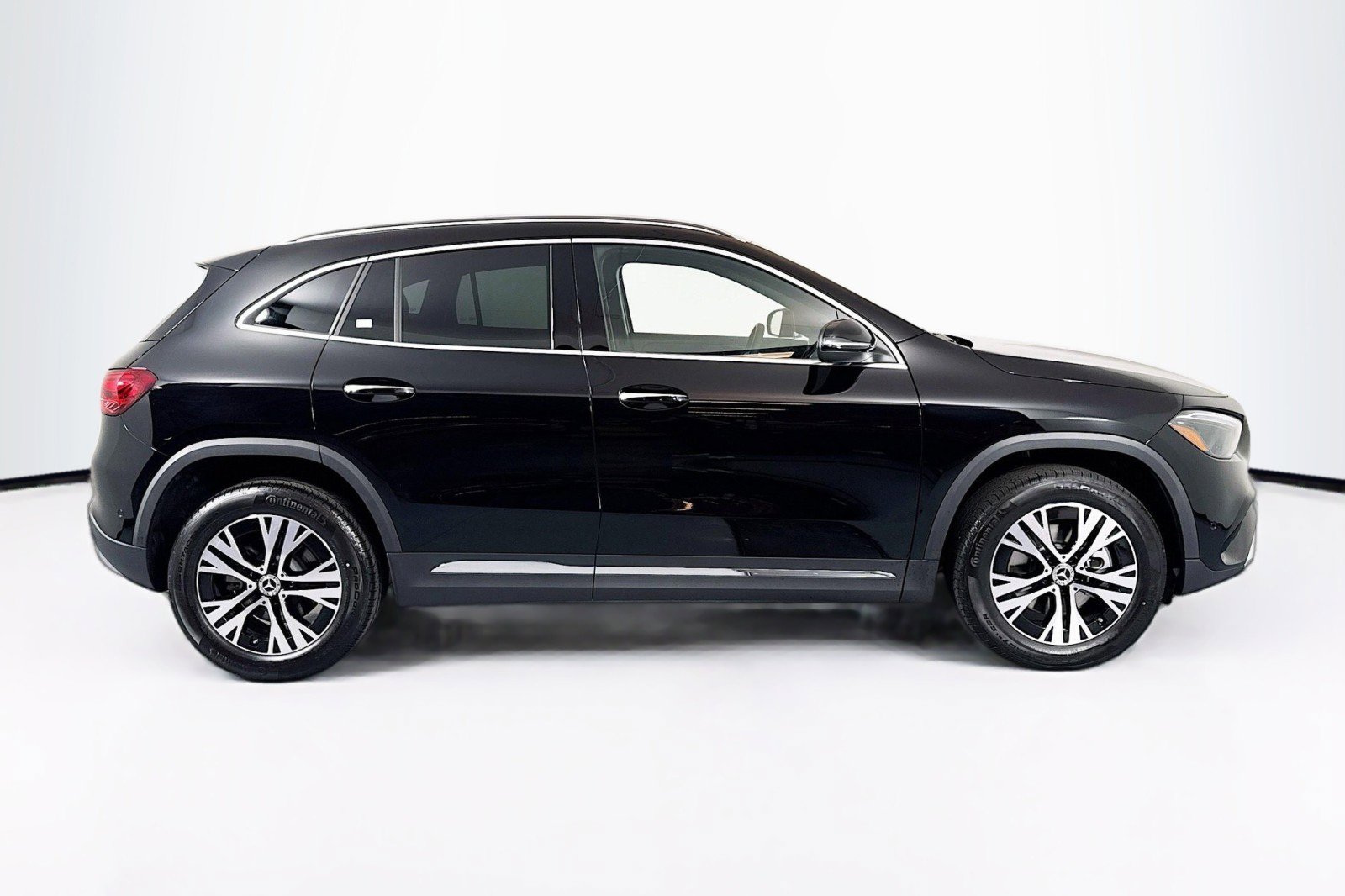 New 2025 Mercedes-Benz GLA 250 image 4