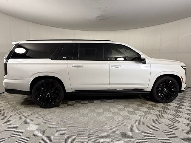 Certified 2025 Cadillac Escalade ESV Sport Platinum w/ LPO, ONYX Package AWD/4WD image 10