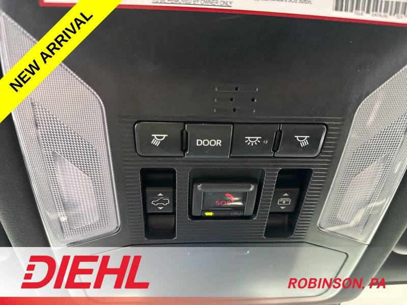 Used 2020 Toyota RAV4 XSE image 32