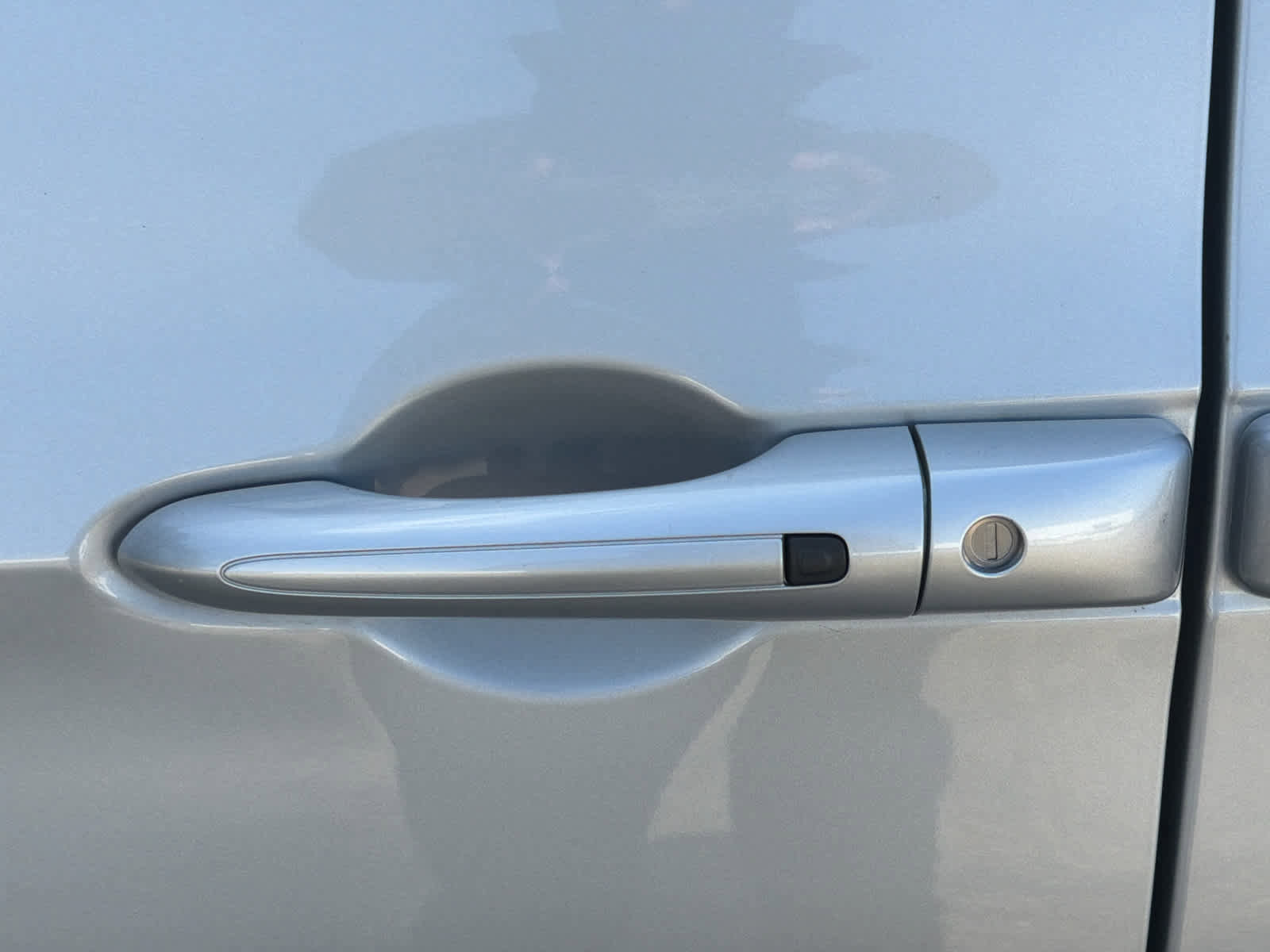 Used 2024 Chrysler Pacifica Touring-L FWD image 14