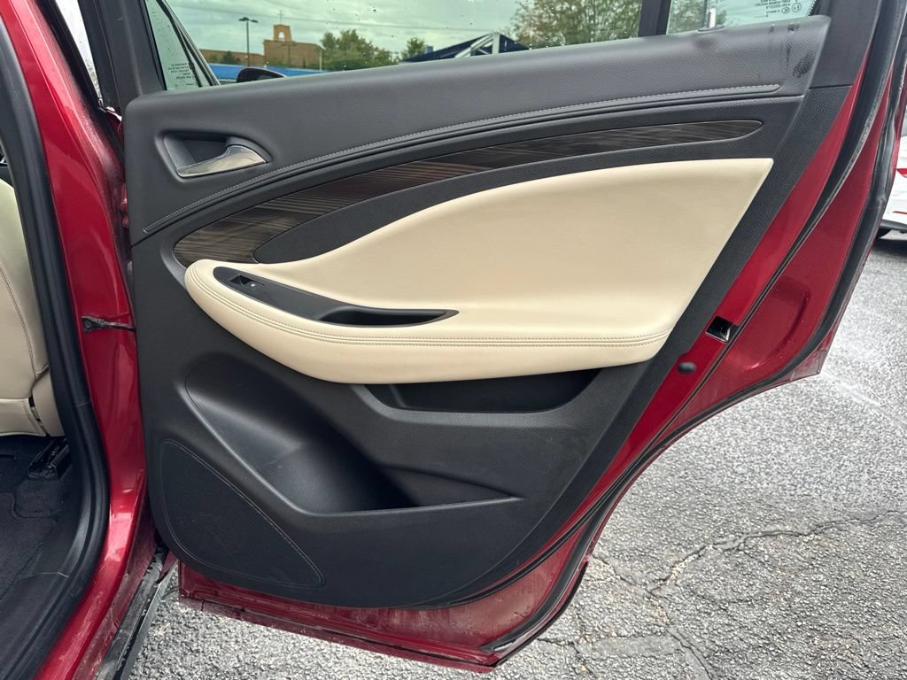 Used 2019 Buick Envision Preferred w/ LPO, Cargo Package FWD image 20