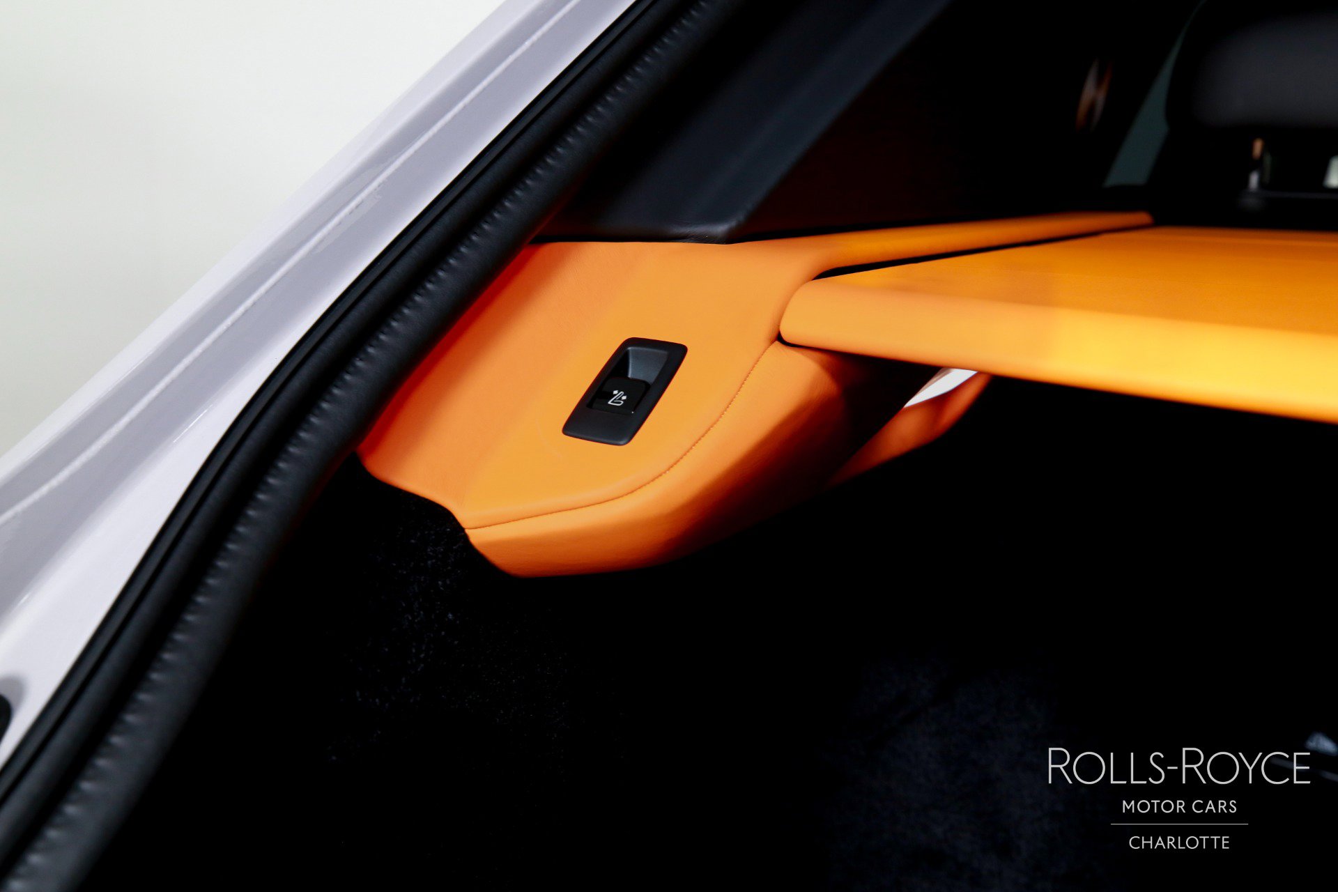 Used 2026 Rolls-Royce Cullinan Black Badge image 27