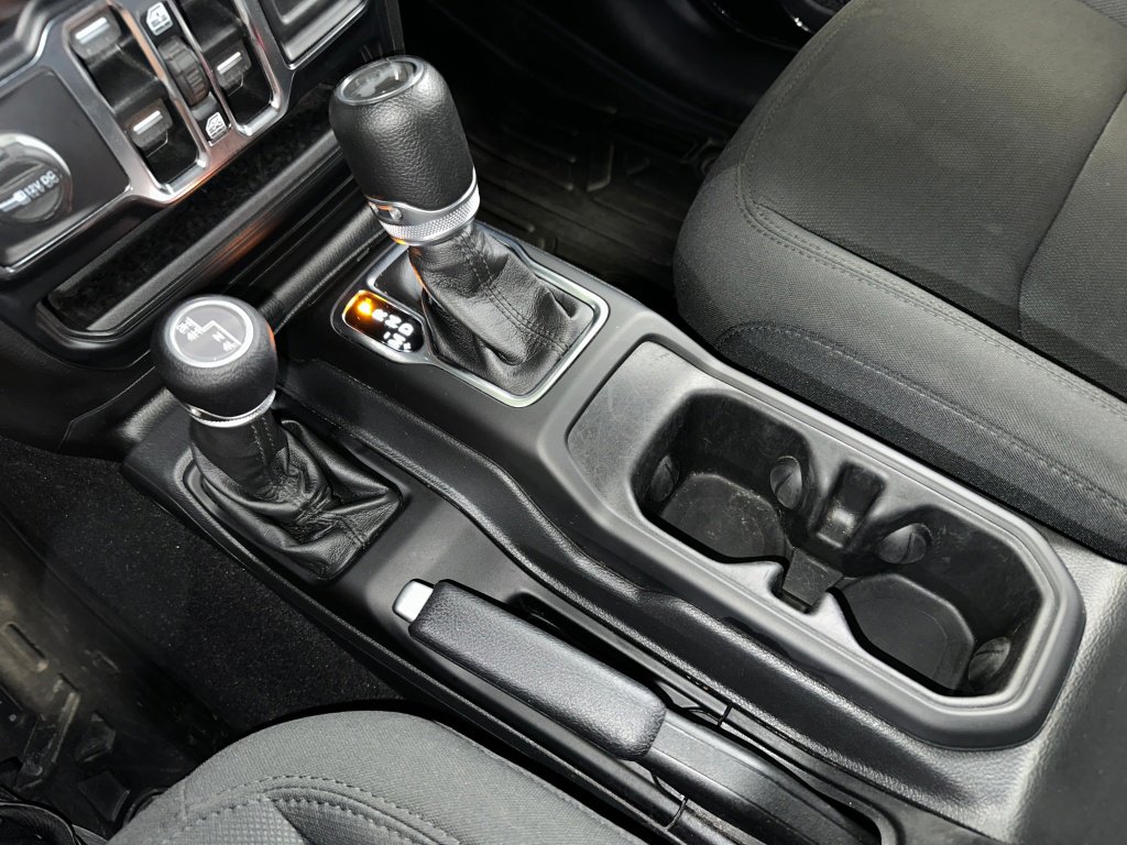 Used 2021 Jeep Wrangler Unlimited Sport image 11