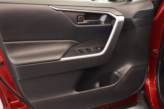 Certified 2024 Toyota RAV4 LE AWD/4WD image 10