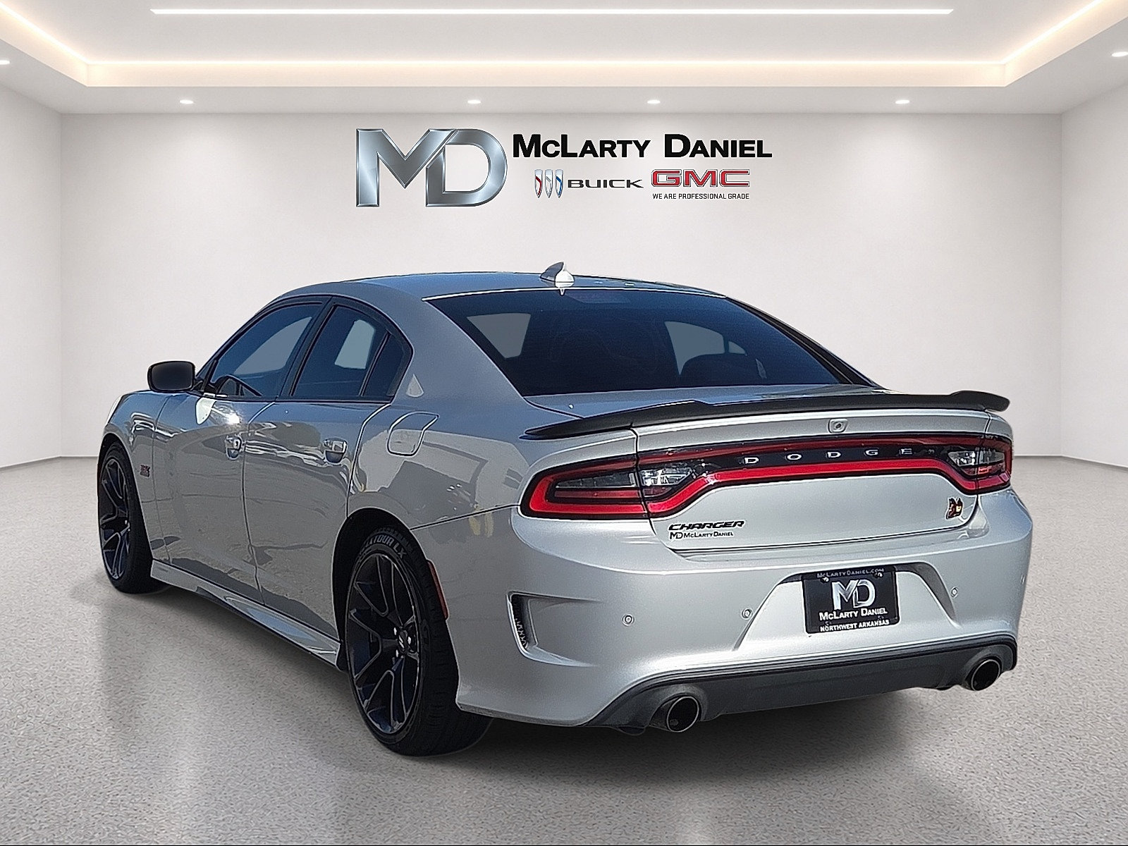 Used 2020 Dodge Charger Scat Pack w/ Plus Group RWD image 13