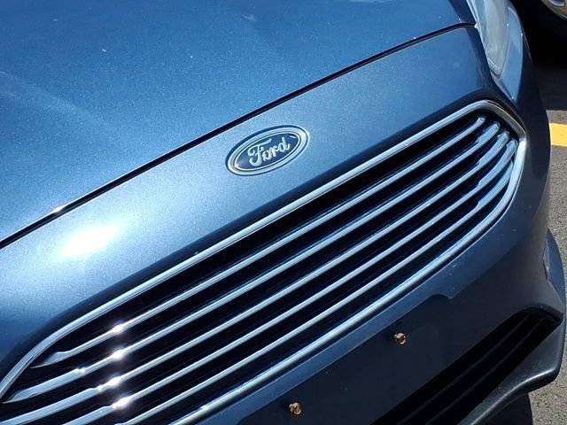 Used 2018 Ford Focus Titanium FWD image 29
