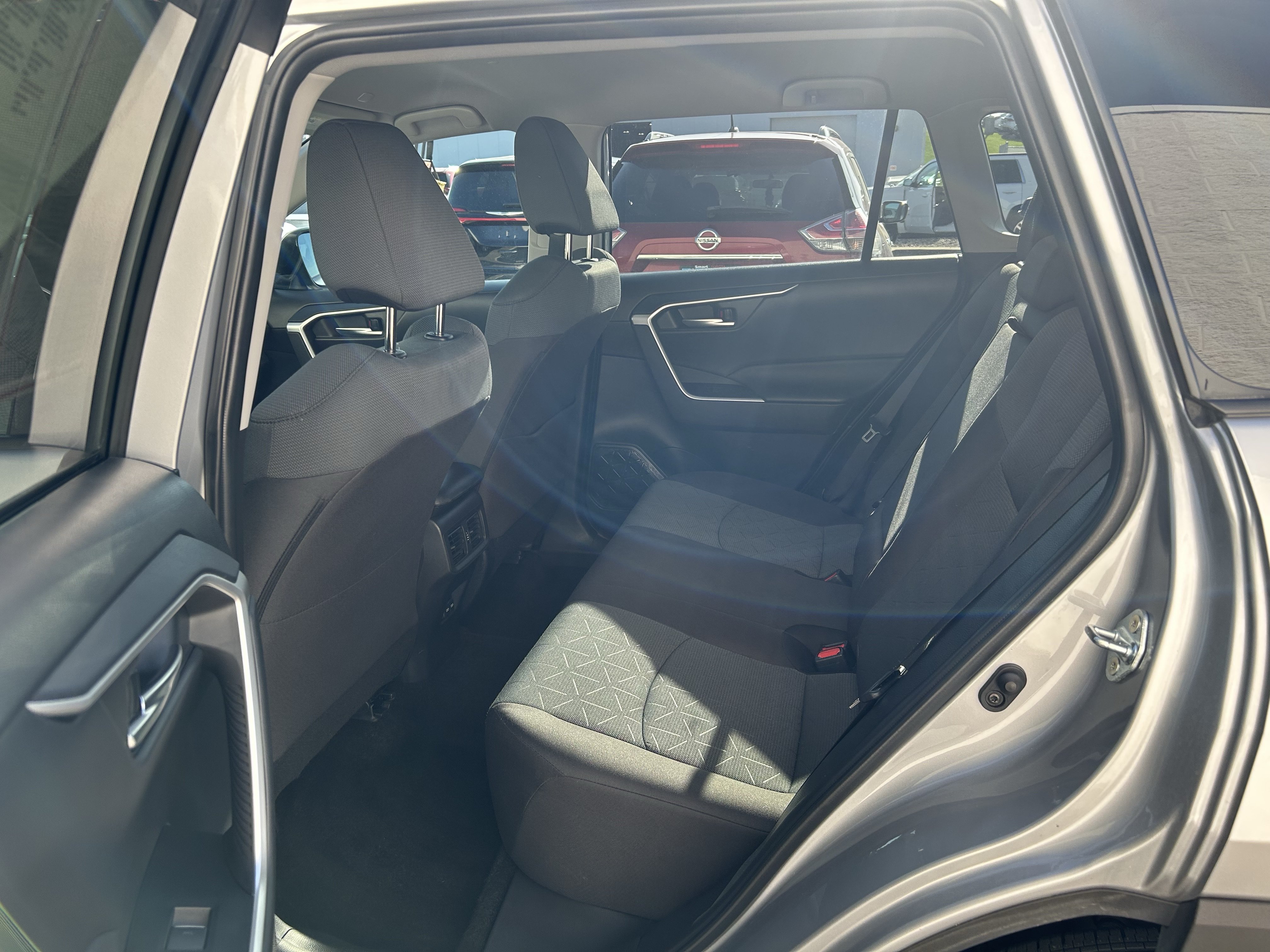 Certified 2025 Toyota RAV4 XLE AWD/4WD image 17