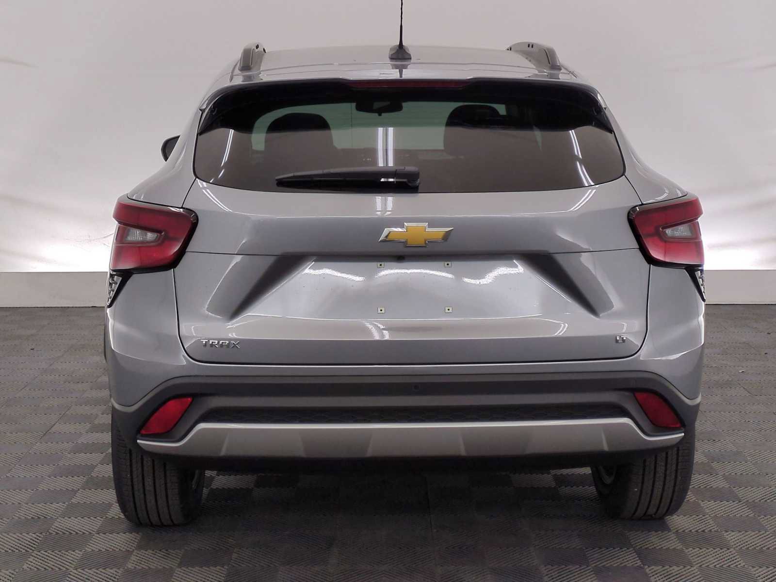 New 2026 Chevrolet Trax LT w/ Driver Confidence Package image 5