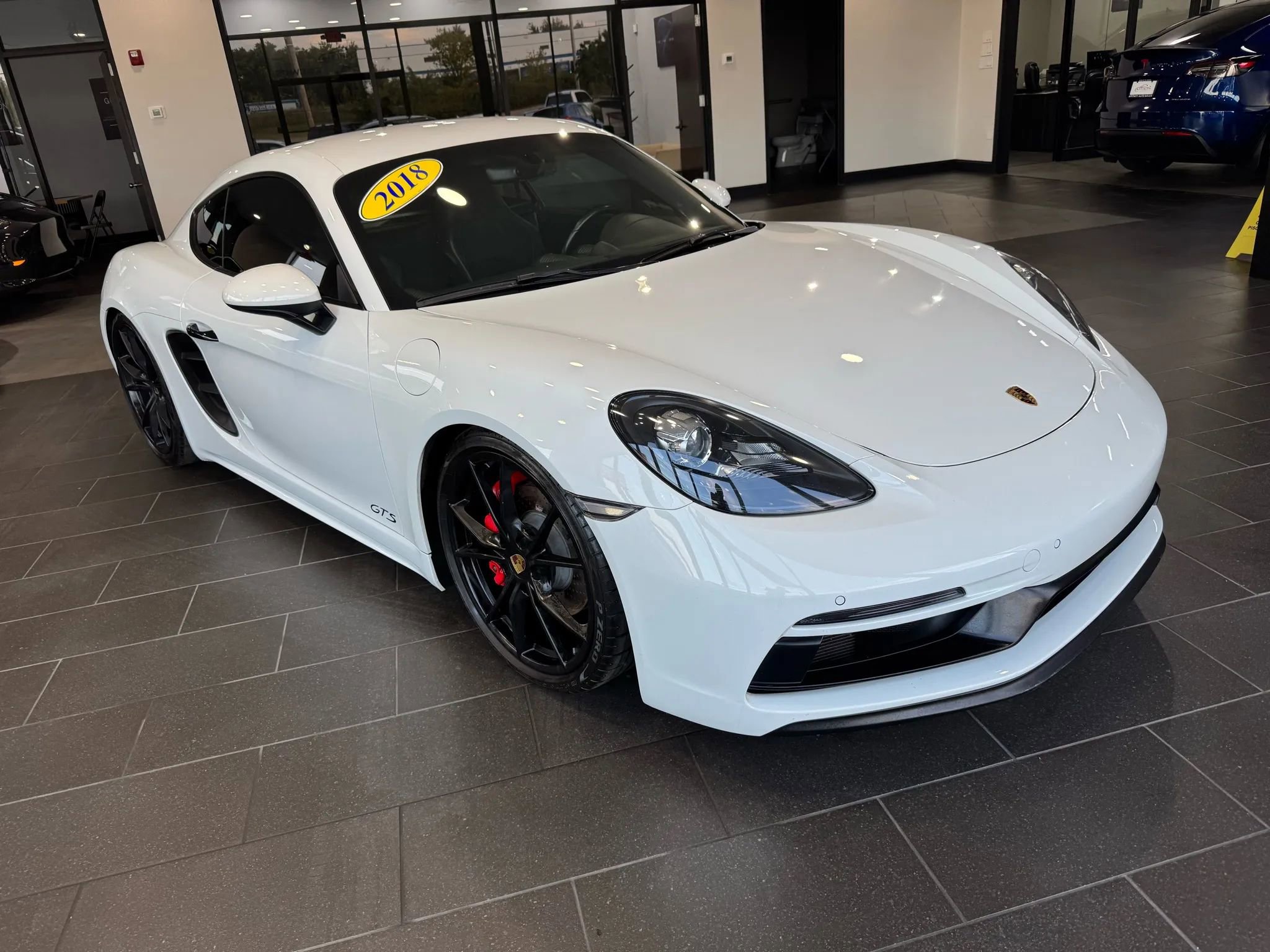 Used 2018 Porsche 718 Cayman GTS image 2