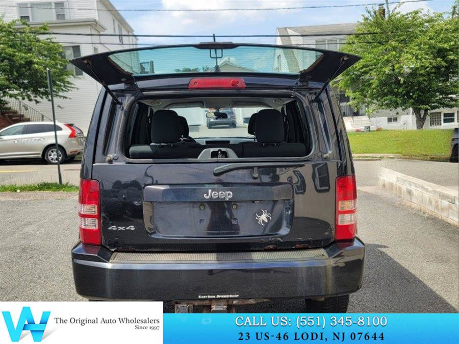 Used 2012 Jeep Liberty Sport AWD/4WD image 7