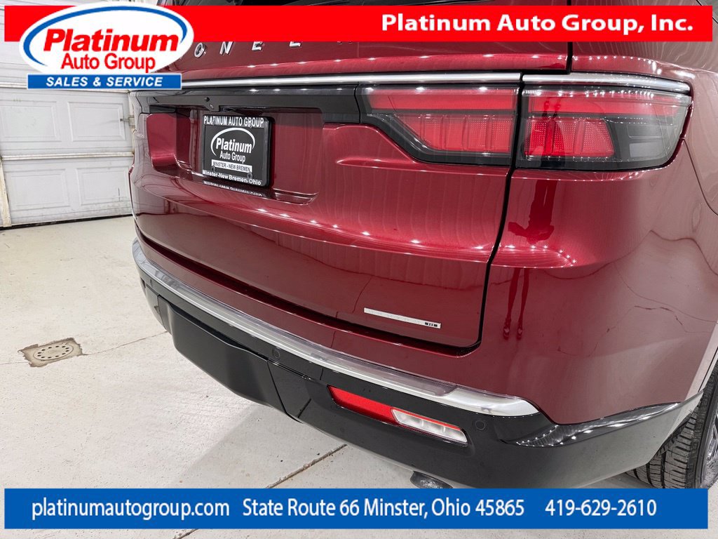 Used 2022 Jeep Wagoneer Series III AWD/4WD image 55