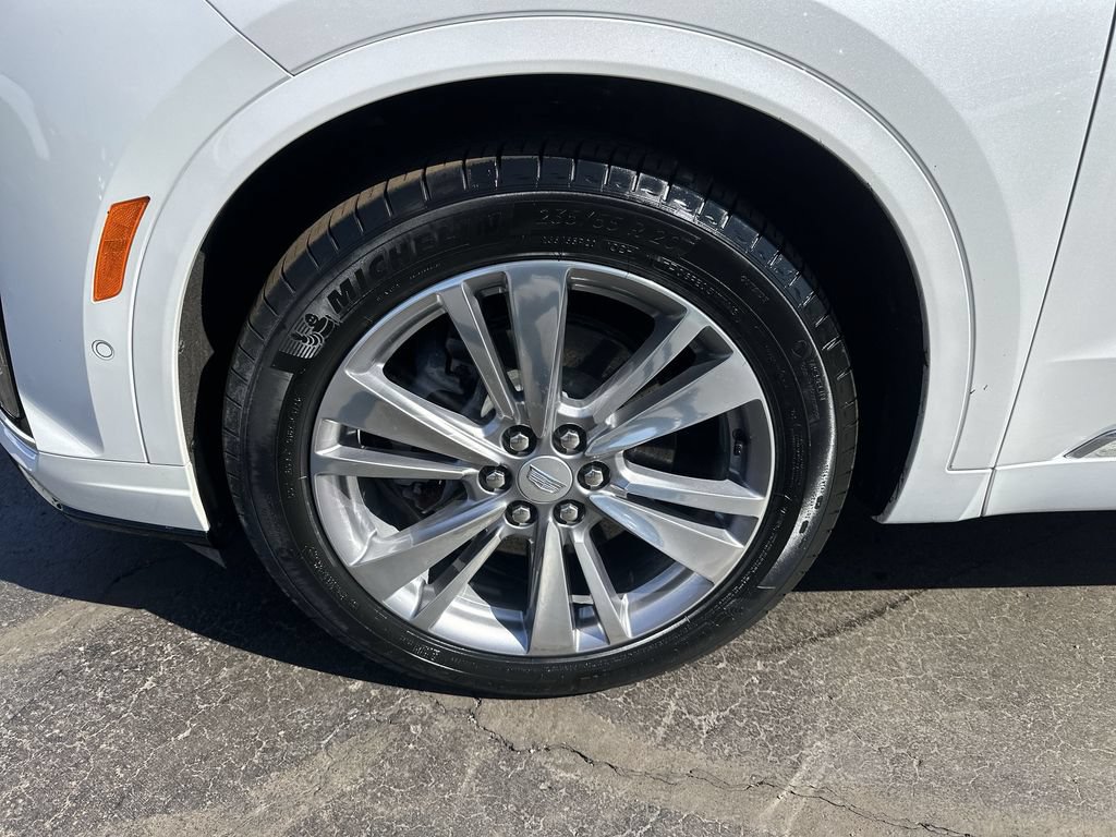 Used 2024 Cadillac XT6 Premium Luxury w/ Technology Package AWD/4WD image 10