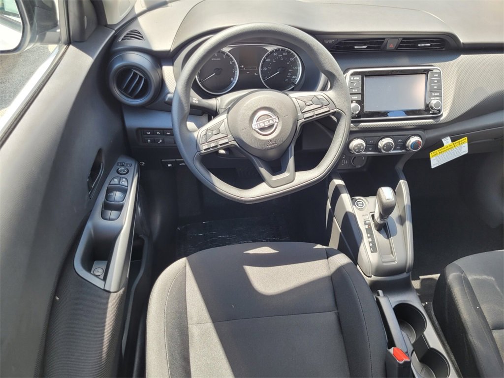 New 2025 Nissan Kicks Play S w/ Interior Electronics Package image 4