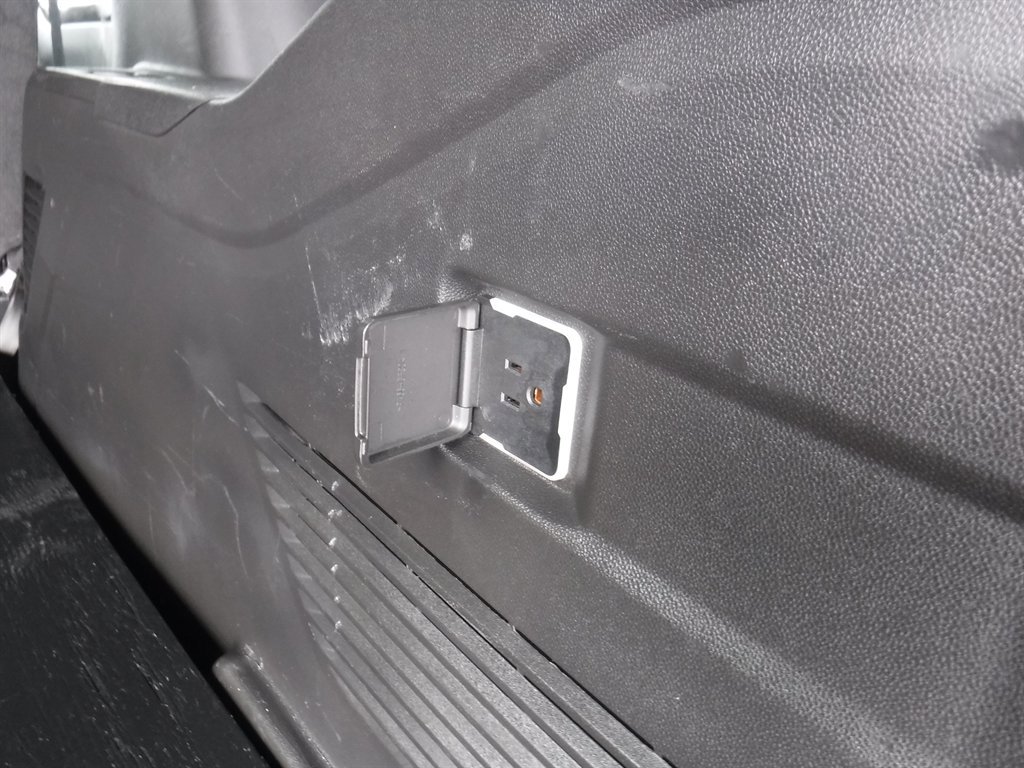 Used 2022 Chevrolet Tahoe LS RWD image 7