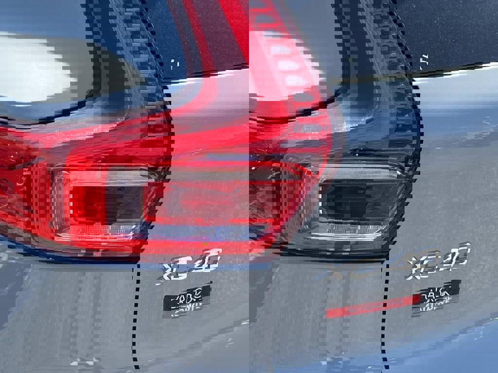 Certified 2025 Volvo XC40 B5 Core w/ Protection Package Premier image 10