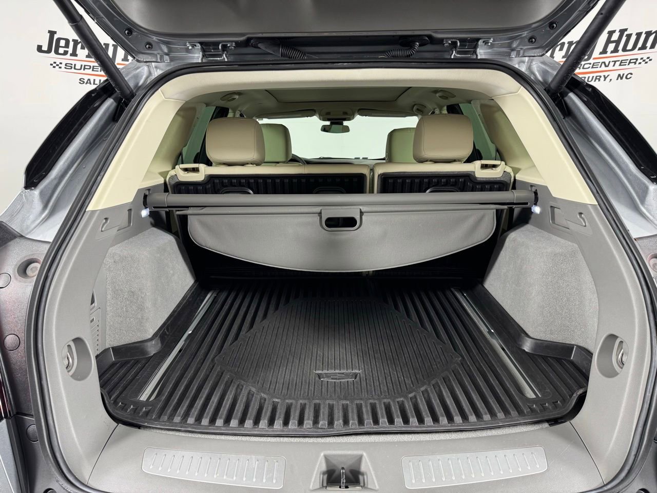 Used 2025 Cadillac XT5 Premium Luxury FWD image 39