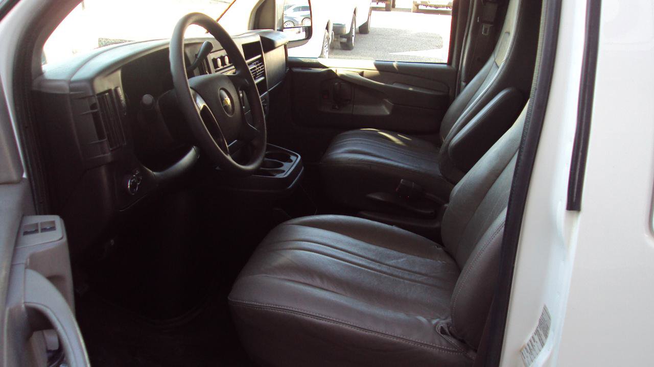 Used 2014 Chevrolet Express 1500 AWD image 22
