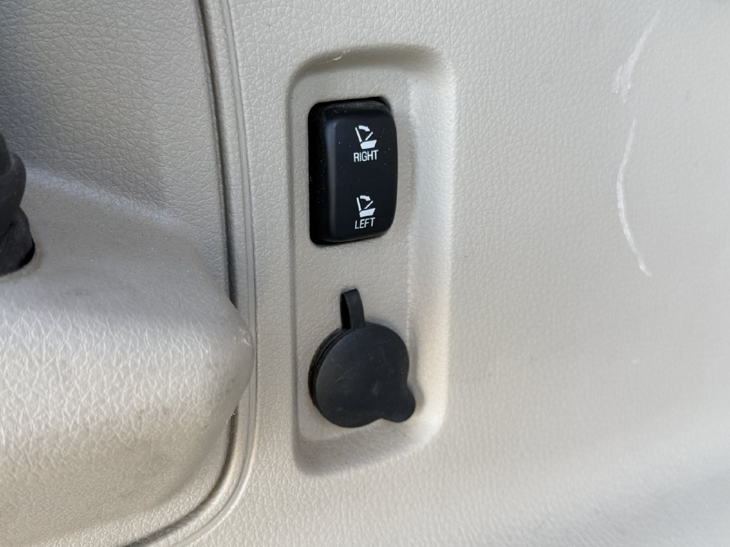 Used 2014 Lincoln MKX FWD image 19