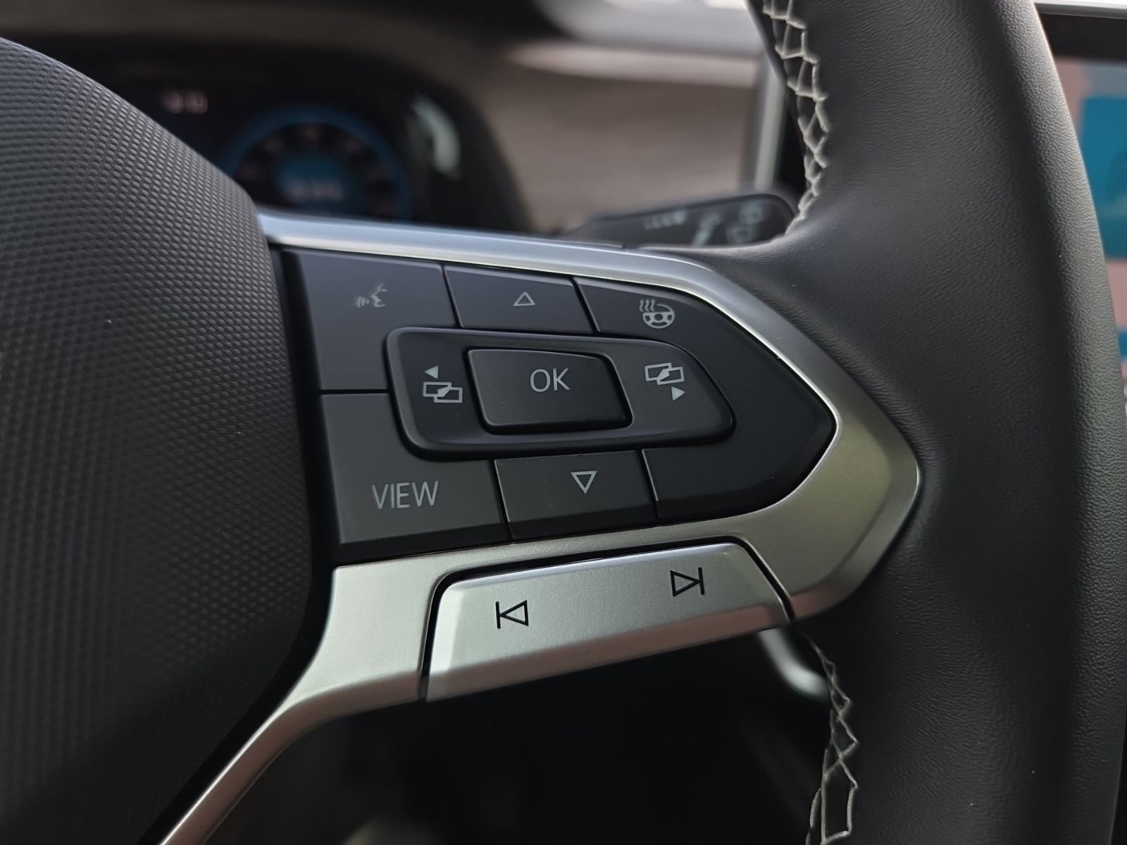 New 2026 Volkswagen Atlas SEL image 24