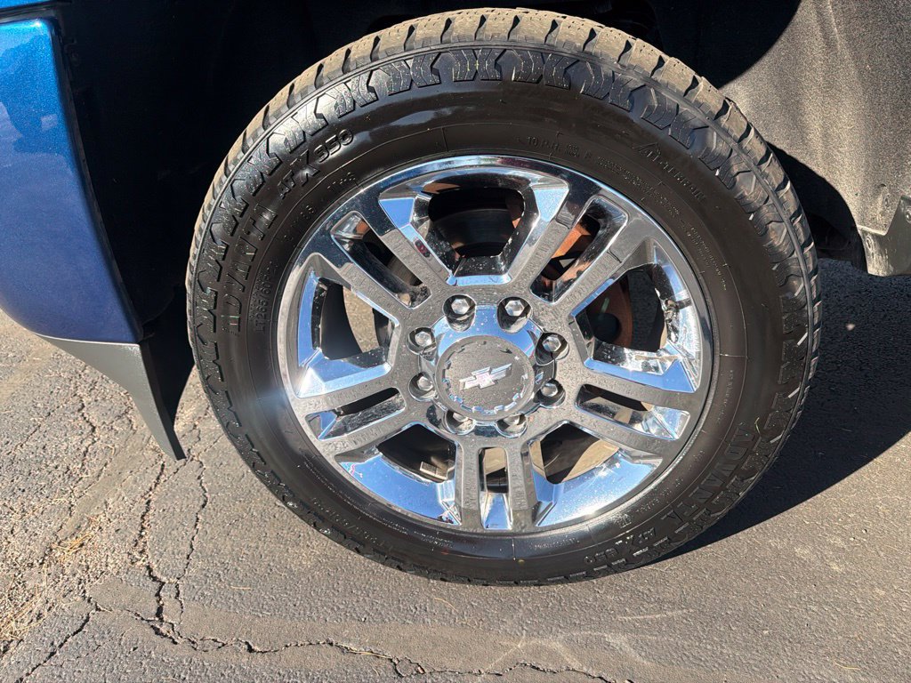 Used 2019 Chevrolet Silverado 2500 High Country w/ Duramax Plus Package AWD/4WD image 9