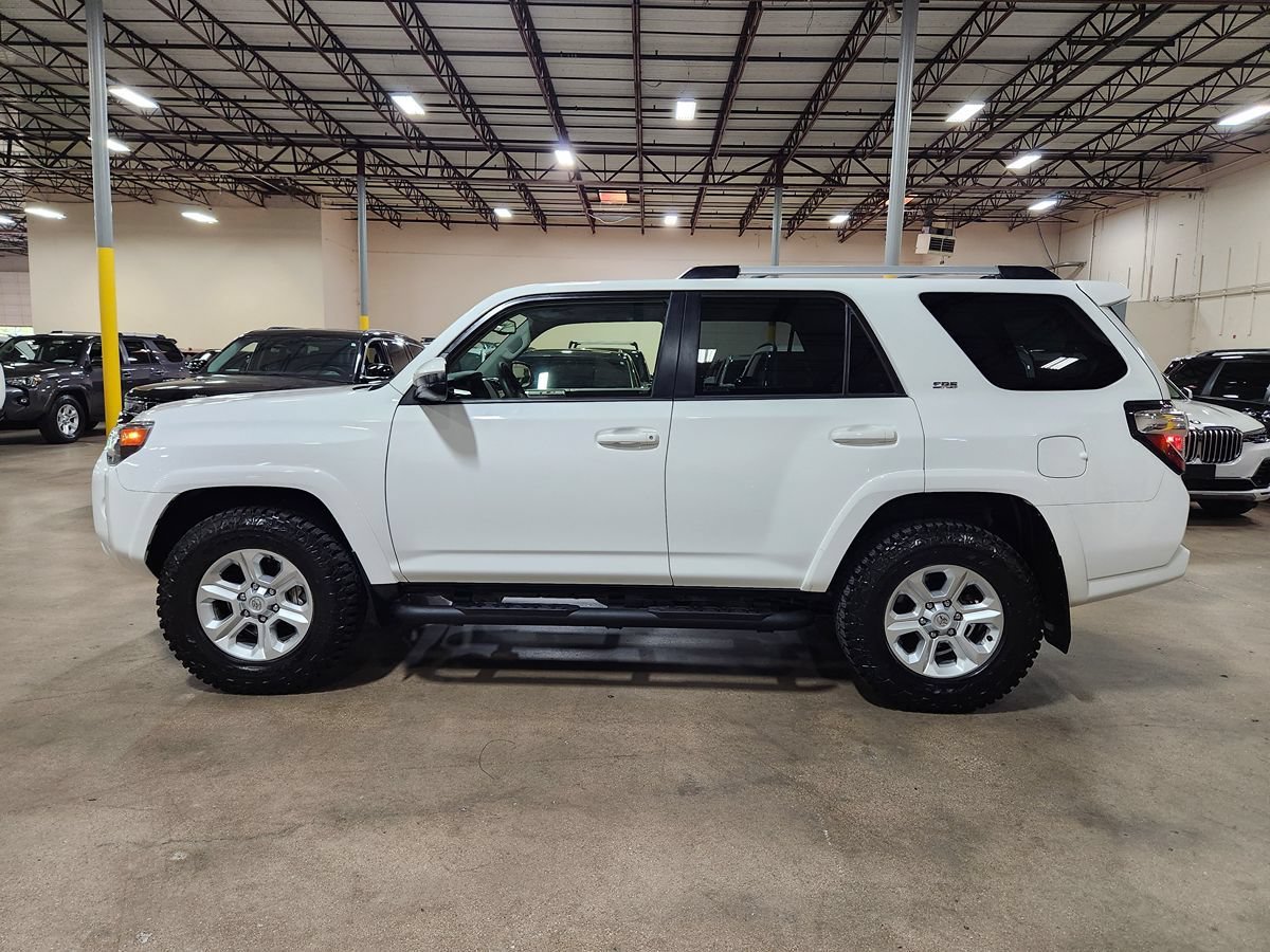Used 2023 Toyota 4Runner SR5 AWD/4WD image 7