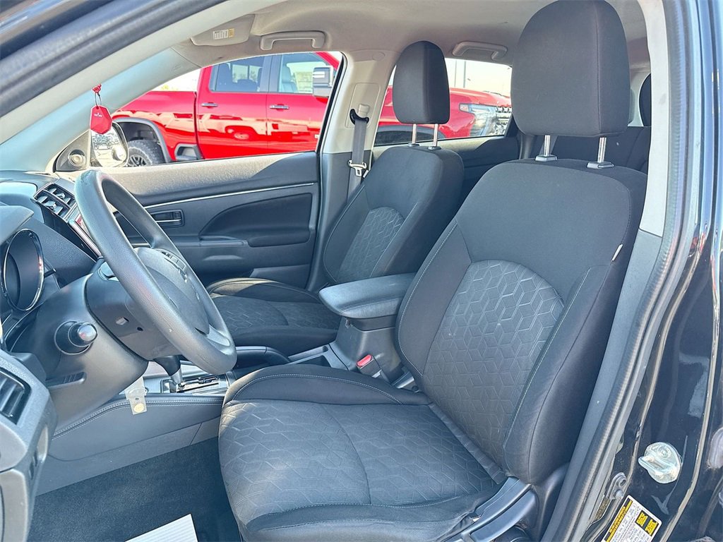 Used 2020 Mitsubishi Outlander Sport AWD image 11