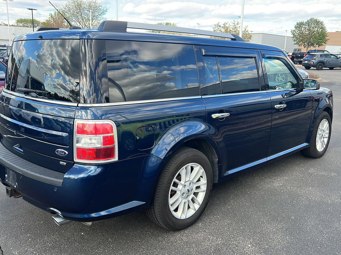 Used 2017 Ford Flex SEL w/ Equipment Group 202A AWD/4WD image 5