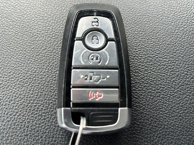 Used 2024 Ford F150 Lariat AWD/4WD image 24