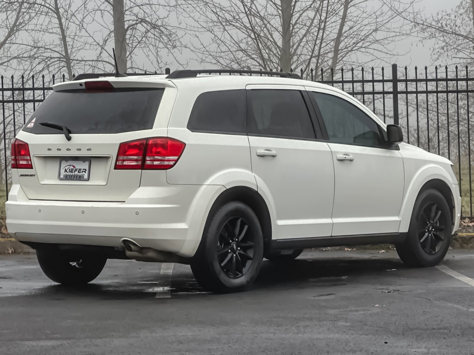 Used 2020 Dodge Journey SE w/ SE Popular Equipment Group image 4