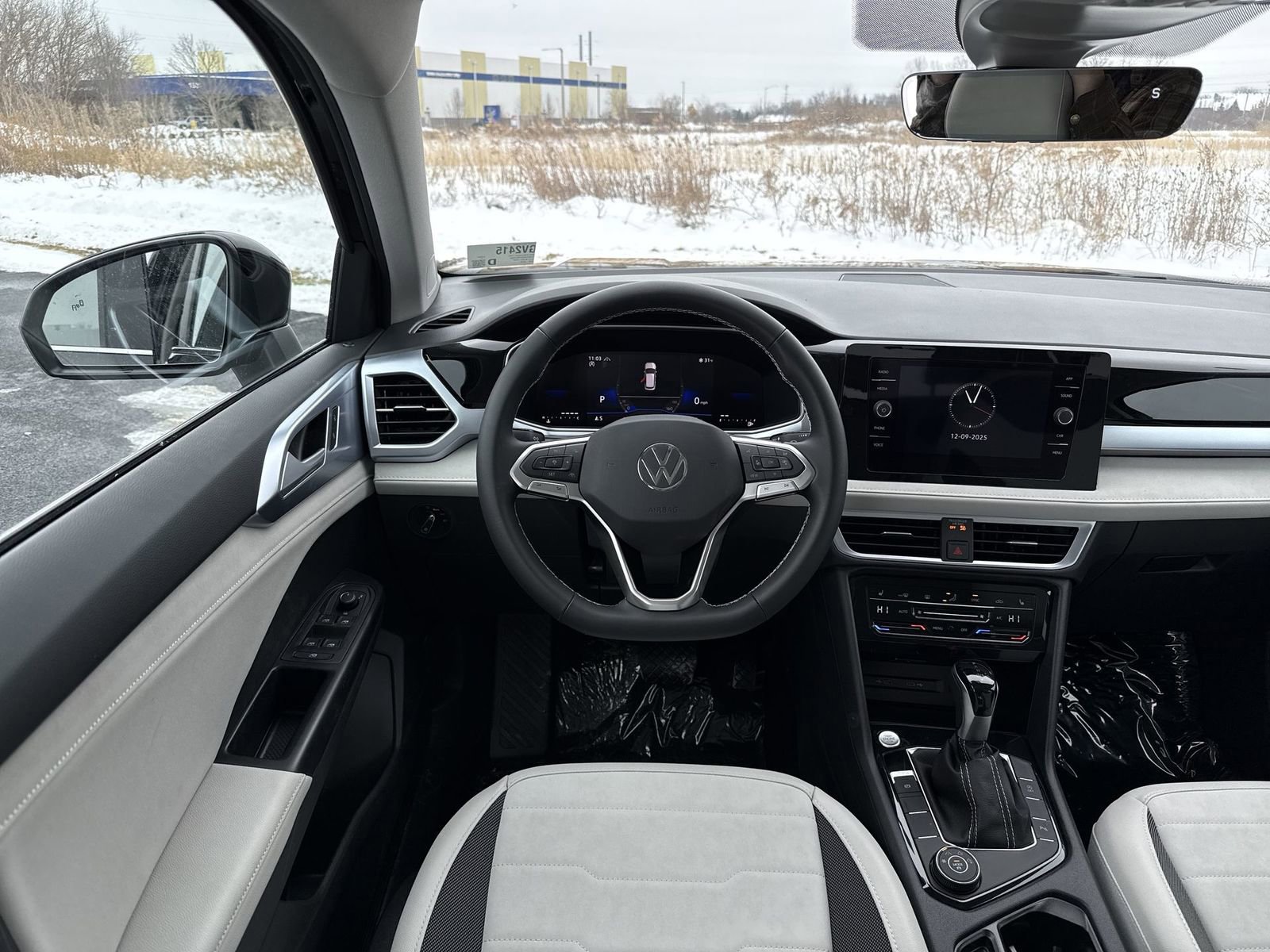 New 2026 Volkswagen Taos SE AWD/4WD image 15