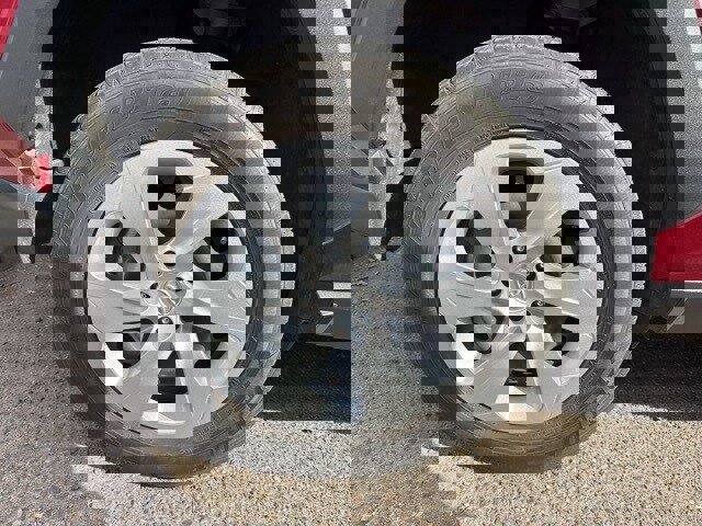 Used 2023 Toyota RAV4 LE image 13