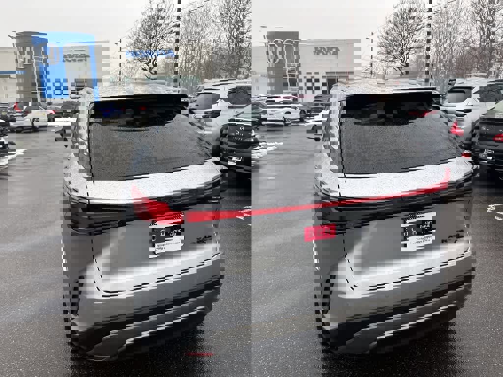 Used 2025 Lexus RX 450h Luxury image 18