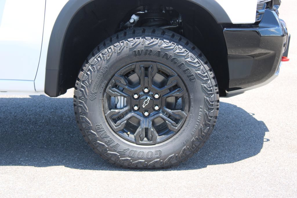 New 2026 Chevrolet Silverado 1500 ZR2 AWD/4WD image 12