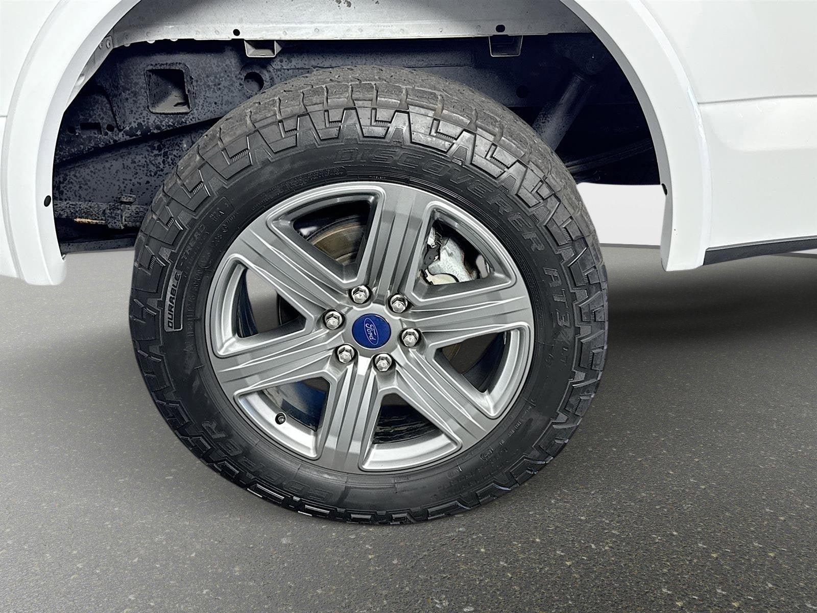 Used 2019 Ford F150 Lariat w/ Equipment Group 502A Luxury AWD/4WD image 30