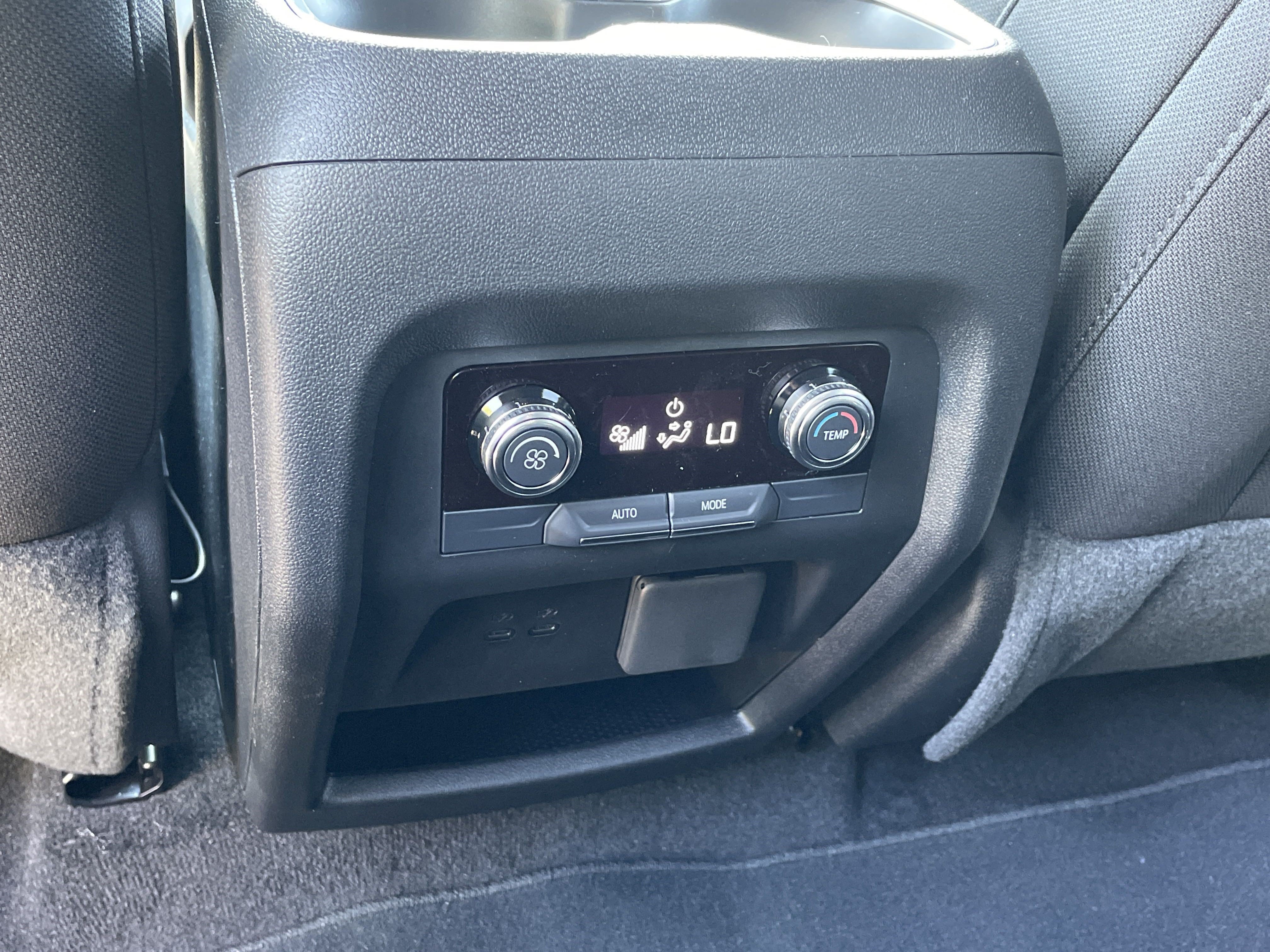New 2025 GMC Acadia Elevation FWD image 17