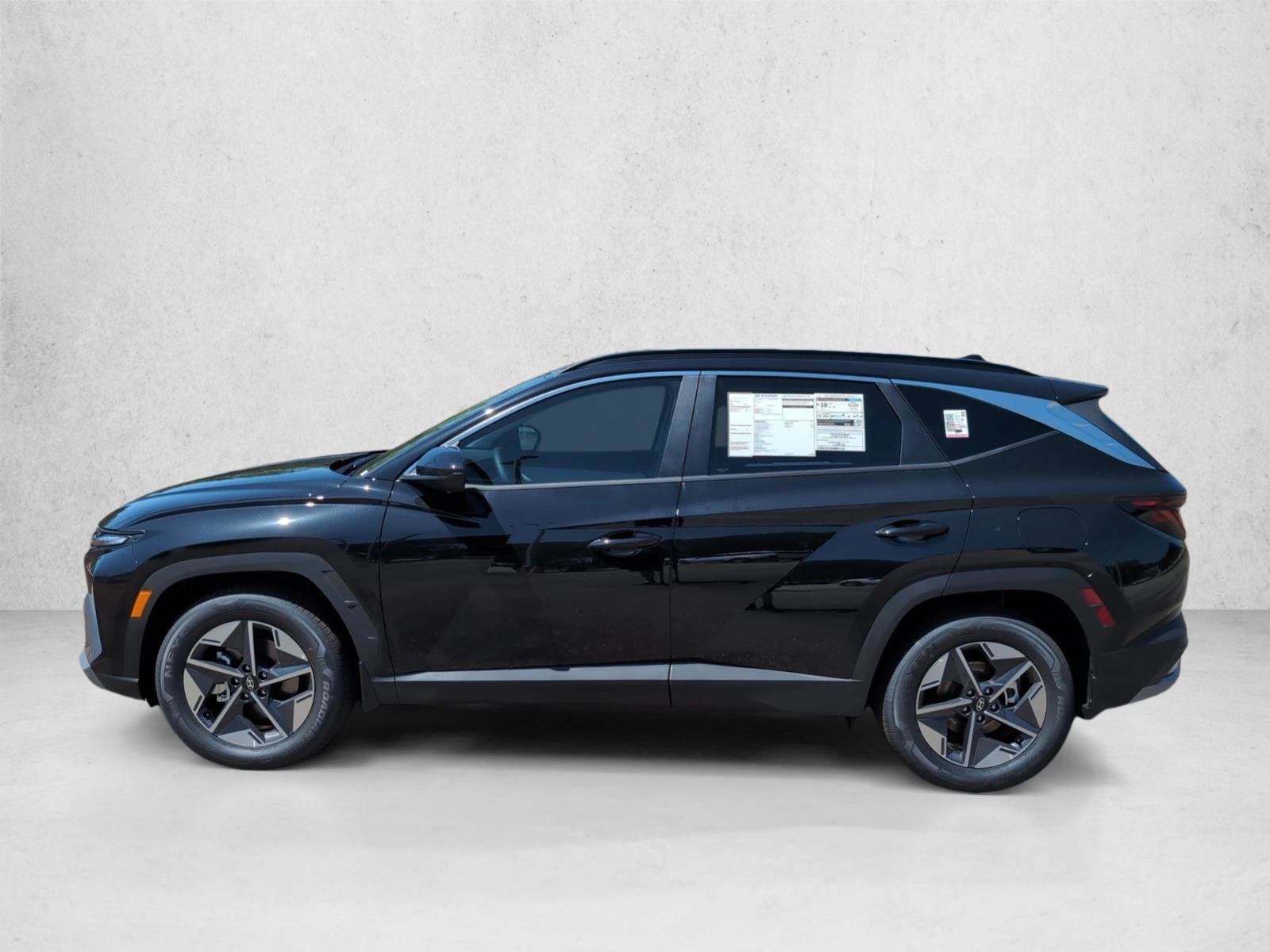 New 2026 Hyundai Tucson SEL w/ Tow & Go Package FWD image 9