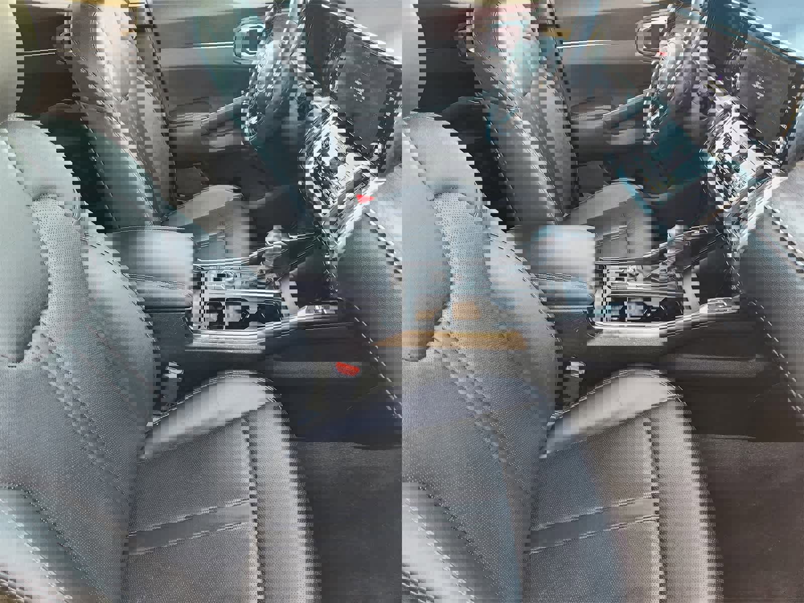 Used 2022 Kia Sorento EX w/ Panoramic Sunroof Package image 13