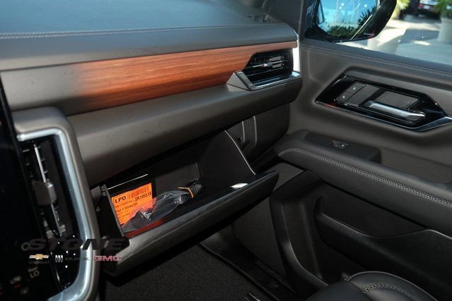 New 2025 GMC Yukon XL Denali w/ Sun & Power Step Package image 30