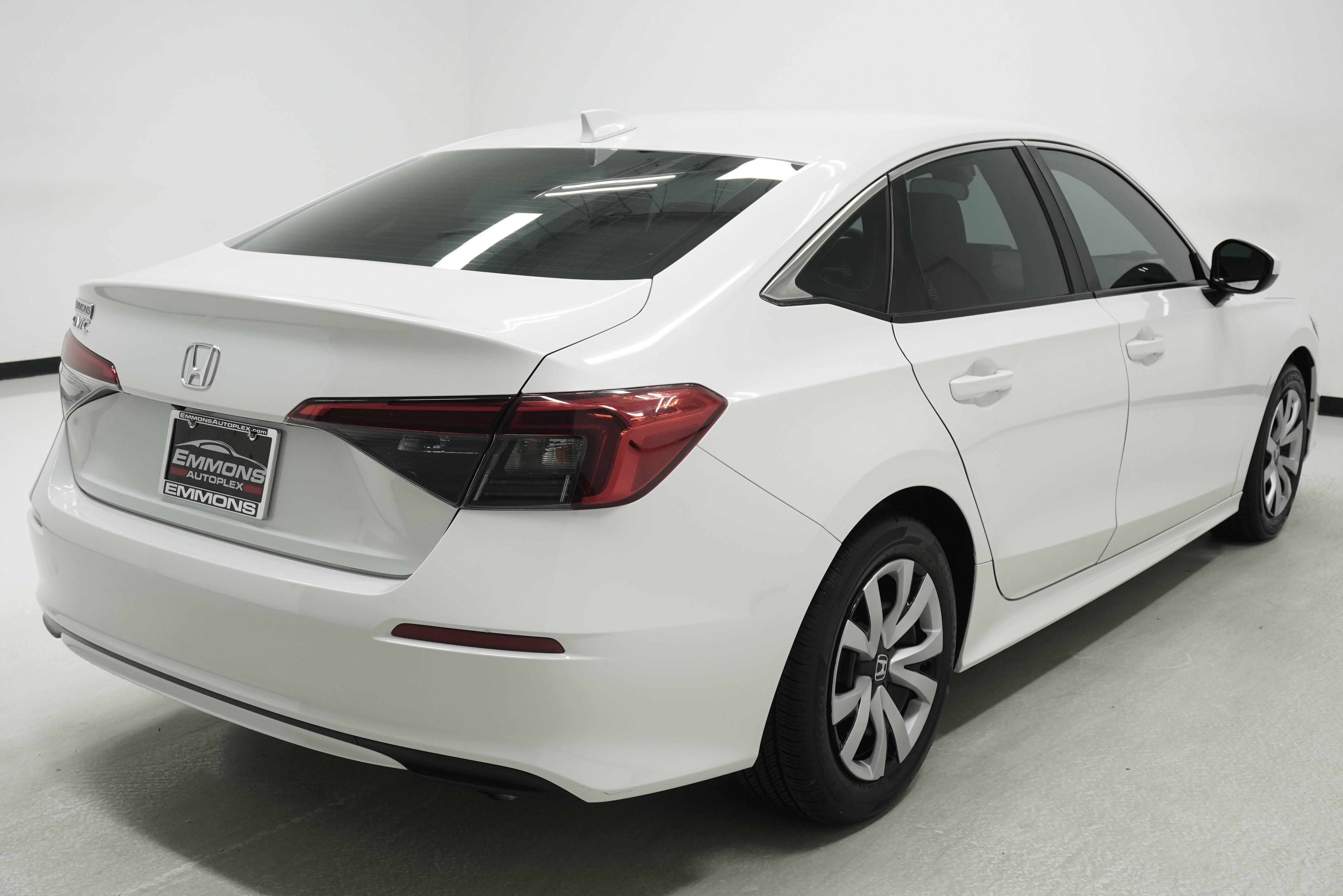 Used 2023 Honda Civic LX image 4