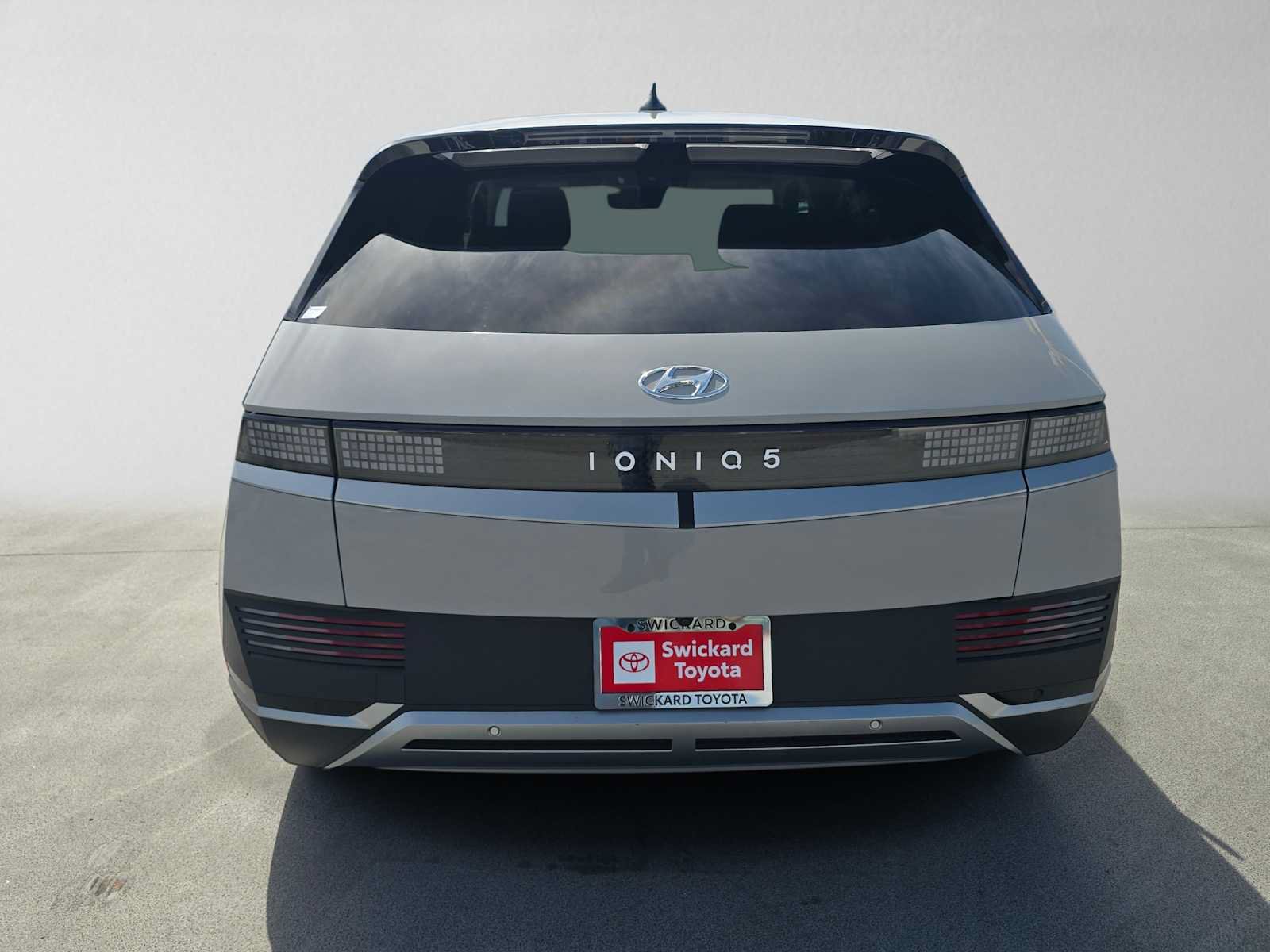 Used 2024 Hyundai Ioniq 5 SEL RWD image 4