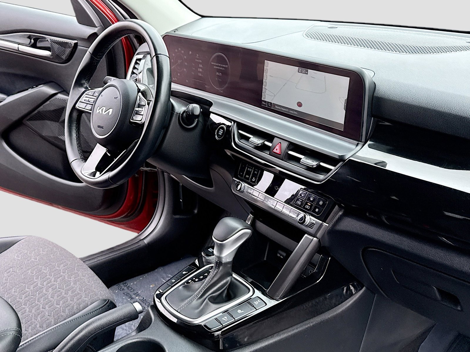 Used 2024 Kia Seltos X-Line image 5