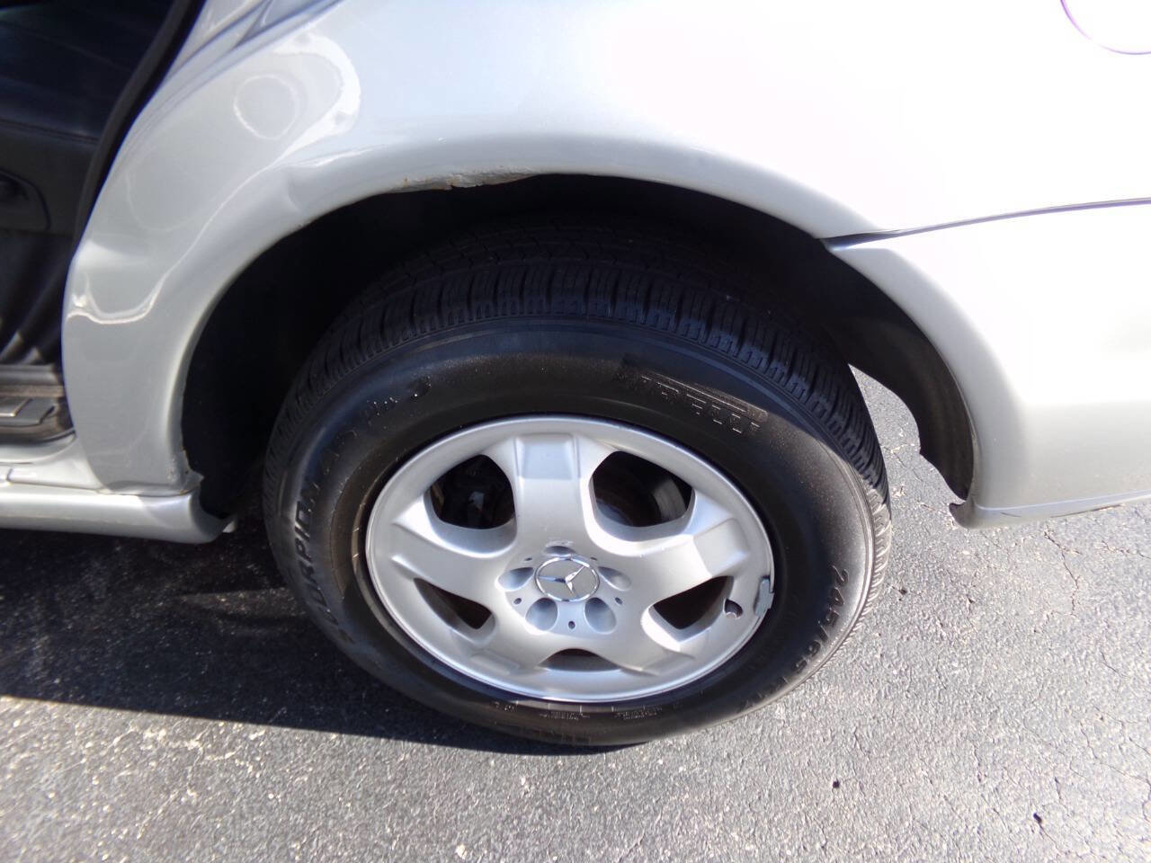 Used 2003 Mercedes-Benz ML 320 4MATIC image 9