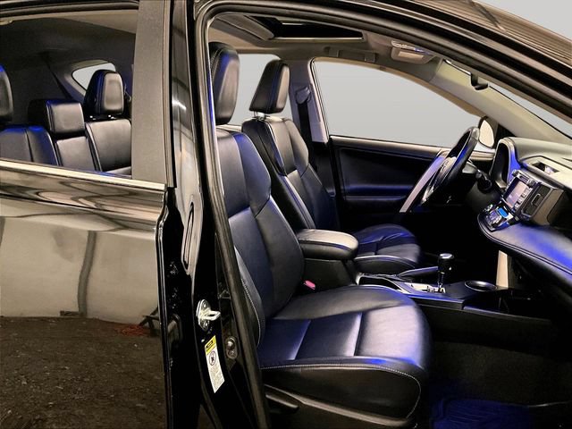 Used 2015 Toyota RAV4 Limited AWD/4WD image 8